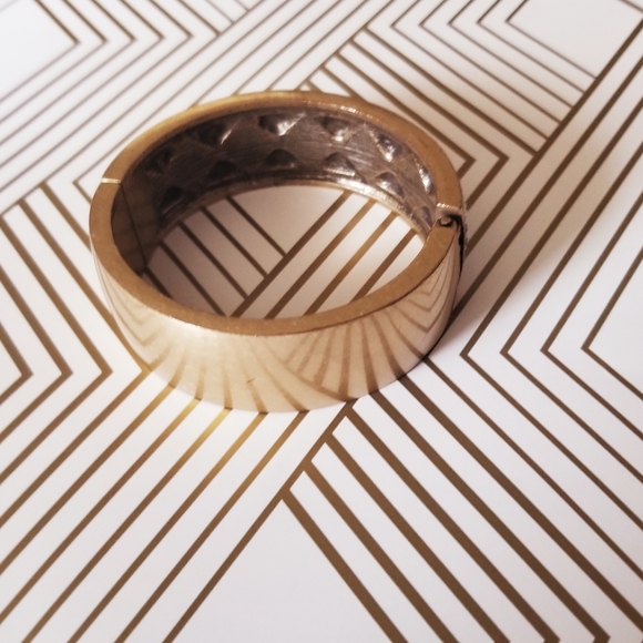 Beaded Glam Sparkly Bangle Bracelet - Picture 5 of 11